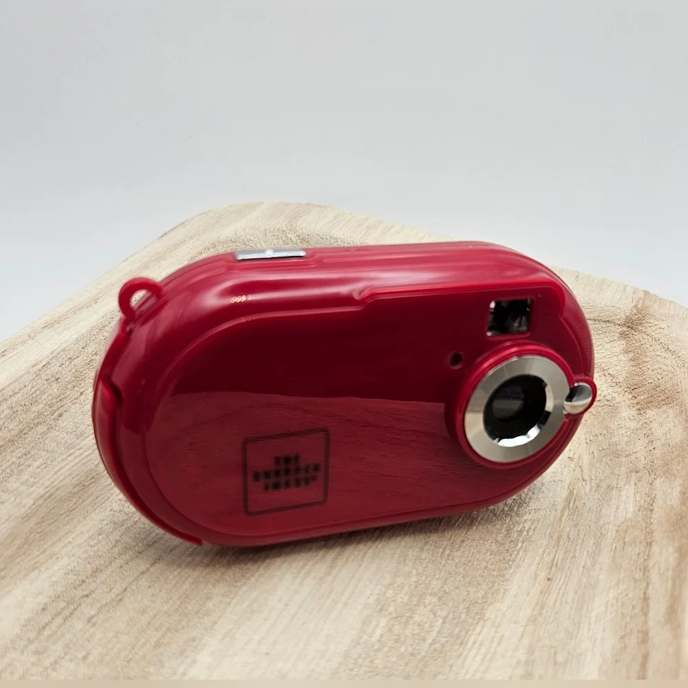 Avon 2010 The Sharper Image Digital Camera